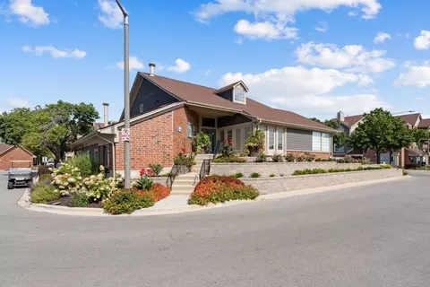 2800 Windsor Dr #2870-104, Lisle, IL 60532