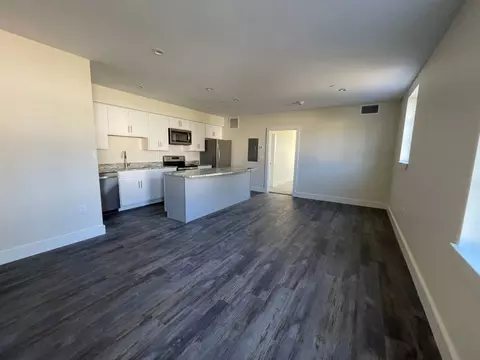 8 Main St UNIT 204, Berwick, ME 03901