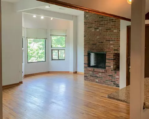 871 W Lill Ave #875-C2, Chicago, IL 60614