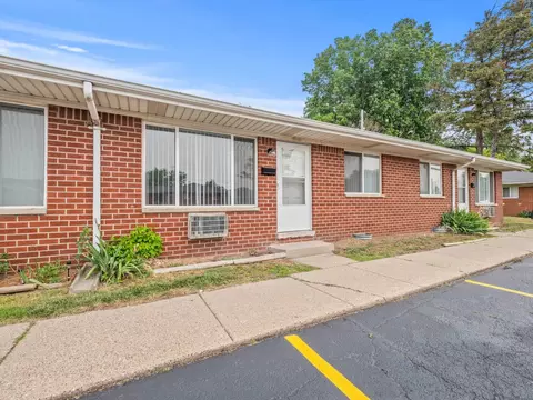 204 S Harris Rd #C134, Ypsilanti, MI 48198