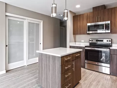 12311 32nd Ave NE #707, Seattle, WA 98125