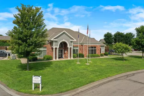 509 Stone Dr #8-8303, Manhattan, KS 66503