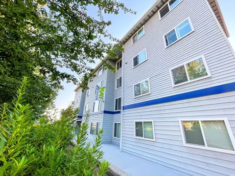 4219 7th Ave NE #401, Seattle, WA 98105