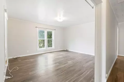 1012 Clay St #1012 1/2, Cedar Falls, IA 50613