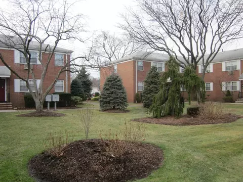586 Main St #S, Hackensack, NJ 07601 photo 16