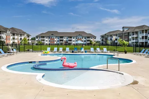 130 Ocean Aisle Cir #206, Salisbury, MD 21804