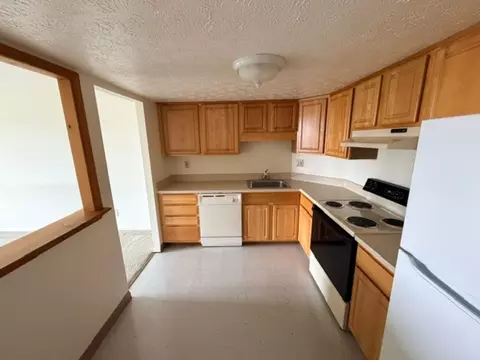 20201 Lorain Rd #409, Fairview Park, OH 44126
