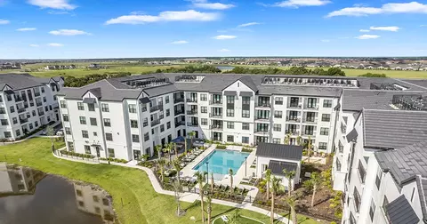 8920 Trafford Dr #2418, Melbourne, FL 32940