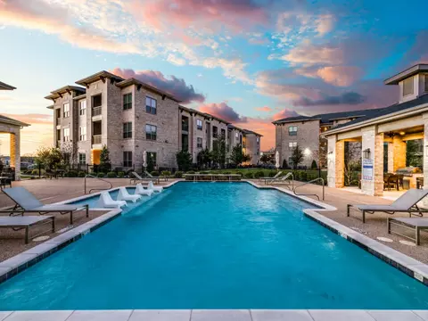 630 Solon Rd #B209, Waxahachie, TX 75165