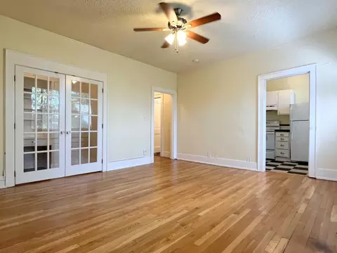 2151 NW Johnson St #1, Portland, OR 97210
