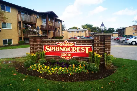 33001 Vine St B003 #E008, Willowick, OH 44095