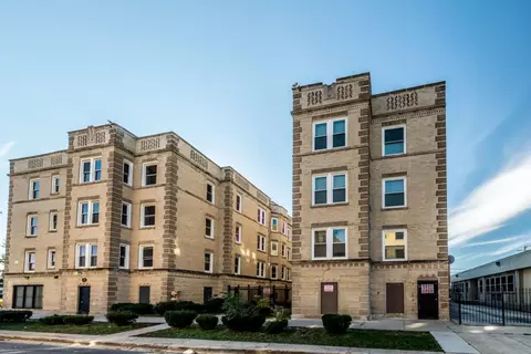 500 S Laramie Ave #5207C, Chicago, IL 60644