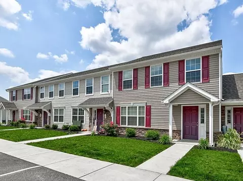 115 Erin Ct #161, New Oxford, PA 17350