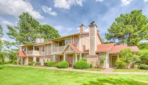 6220 Shallowford Rd #463, Chattanooga, TN 37421
