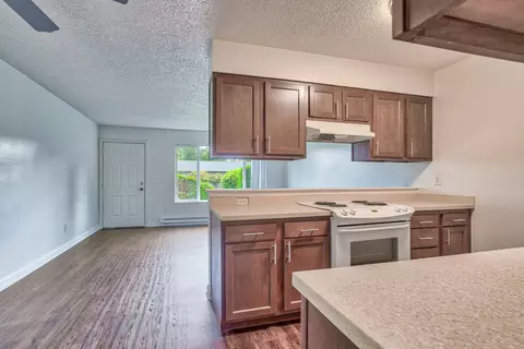 8937 N Westanna Ave #32, Portland, OR 97203