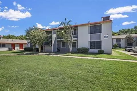 2000 N Kaufman St #1012, Ennis, TX 75119
