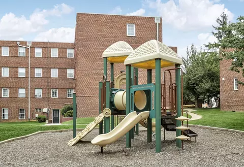 2103 Hildarose Dr #108-202, Silver Spring, MD 20902 photo 11