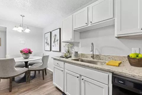 521 E Windsor Dr #32, Denton, TX 76209