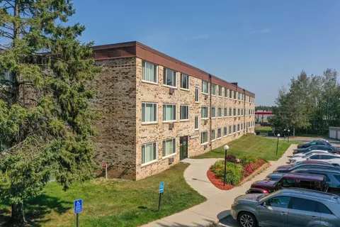 8515 Parkvilla Dr #106E, Mountain Iron, MN 55768