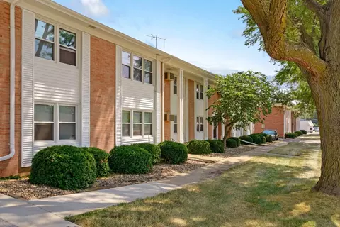 3821 66th St #064, Urbandale, IA 50322
