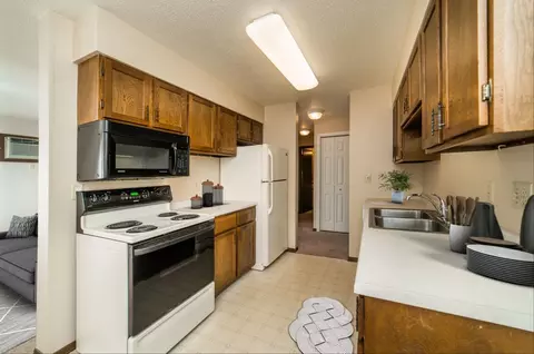 1234 N Broadway #308, Fergus Falls, MN 56537