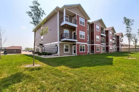 2821 5th St NW #301, Minot, ND 58703