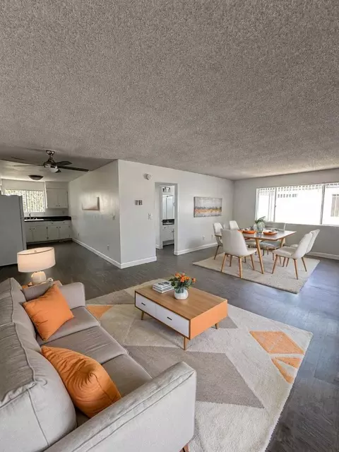 1360 Foothill Dr #037, Vista, CA 92084