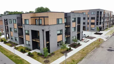 725 Sycamore St #211S, Columbus, IN 47201