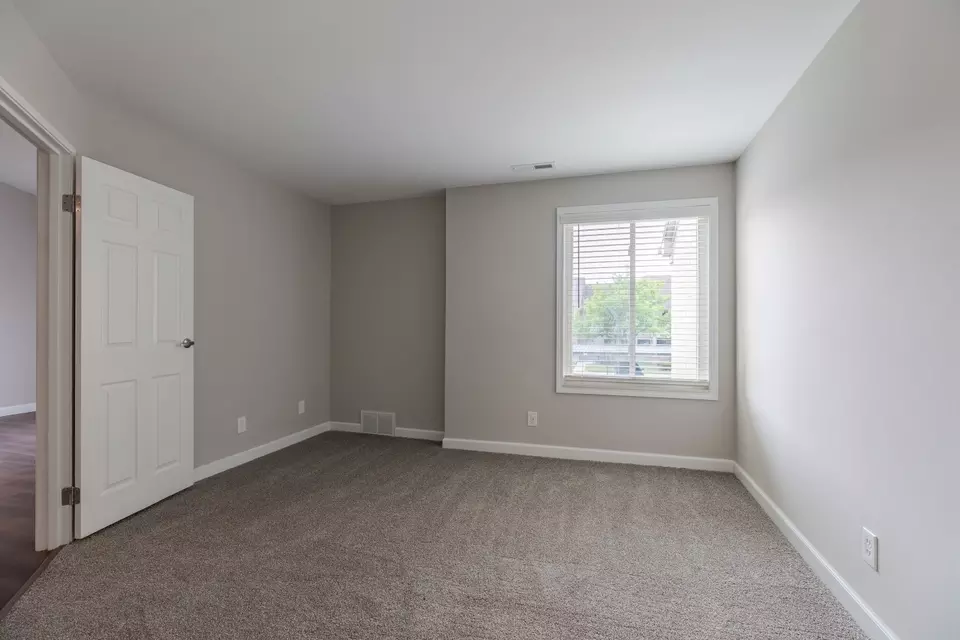  34350 Ryan Rd #321, Sterling Heights, MI 48310 photo 6
