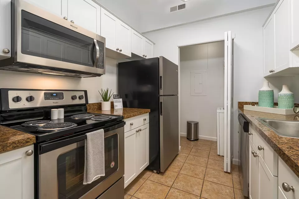  34350 Ryan Rd #321, Sterling Heights, MI 48310 photo 21