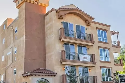 7901 Ventura Canyon Ave #205, Los Angeles, CA 91402