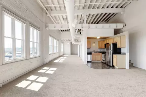 801 S 15th St #507, Omaha, NE 68108