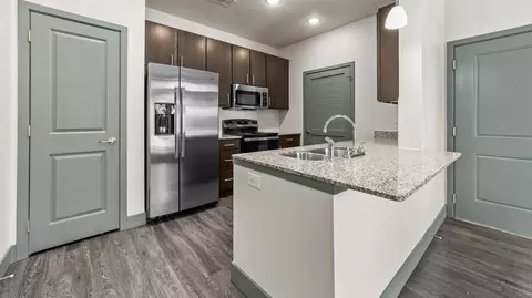 1905 Centerpoint Ln #937, Greenville, TX 75402
