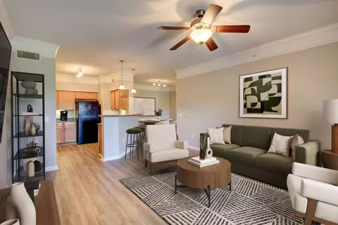13313 Cutten Rd #02302, Houston, TX 77069