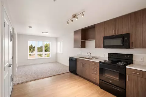 9400 Rainier Ave S #359, Seattle, WA 98118