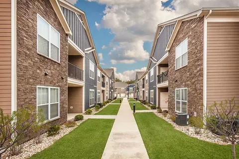 1401 Park 33 Blvd #1214, Goshen, IN 46526