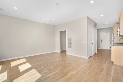 417 Callowhill St #206, Philadelphia, PA 19123