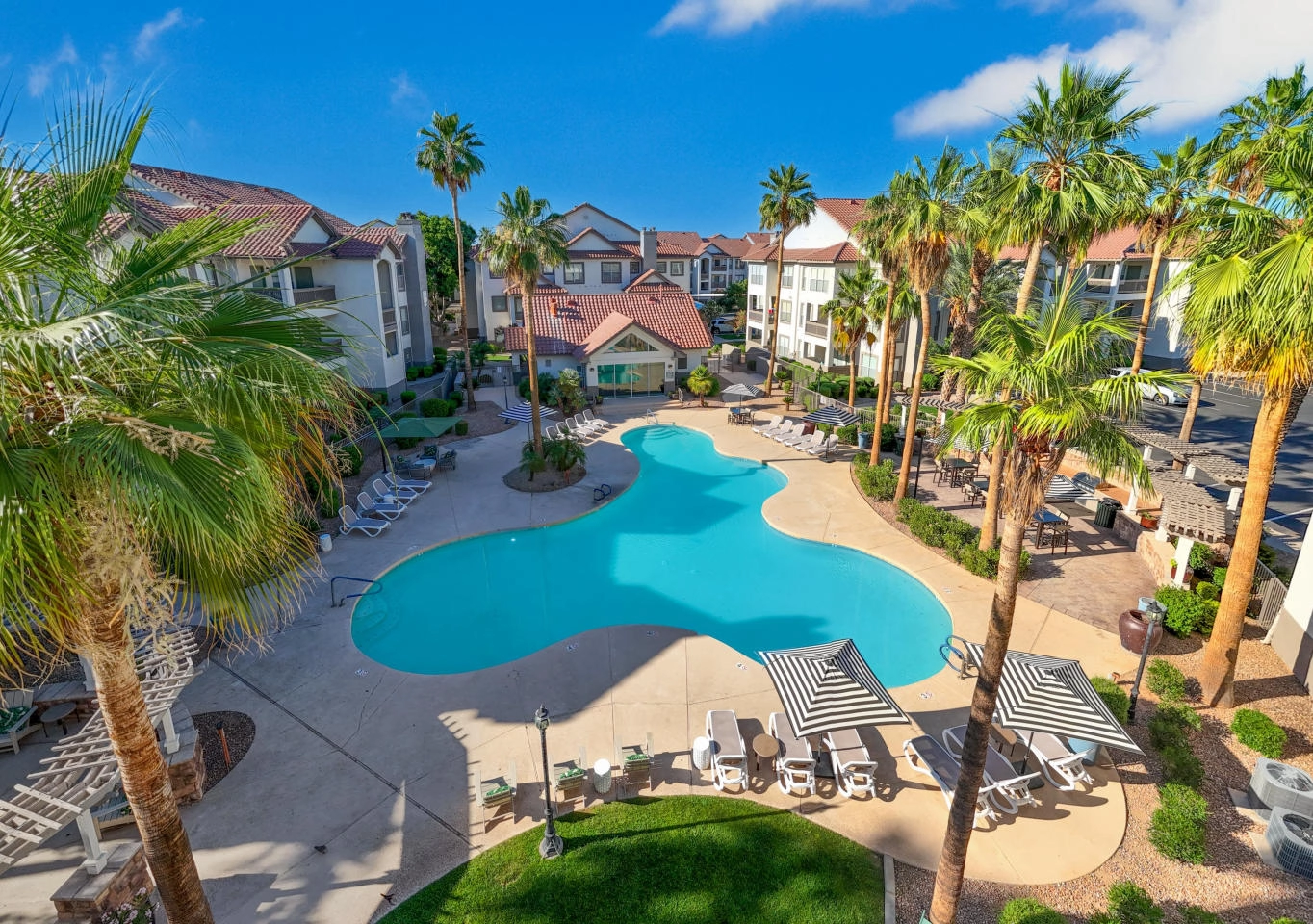 吉祥天中株　26センチ 伝吉祥天立像」腕と手を直しました。 | 年金とWワークで仏像を彫る