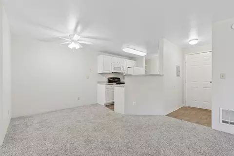 8710 5th Ave W #A103, Everett, WA 98204