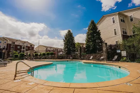 1100 Devonshire East Dr #1111E, Greenwood, IN 46143