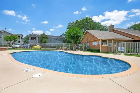 2100 Willowbend Dr #06C, Round Rock, TX 78664