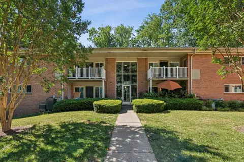 2386 Glenmont Cir #202, Silver Spring, MD 20902