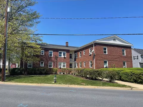 332 11th St #T7, Laurel, MD 20707