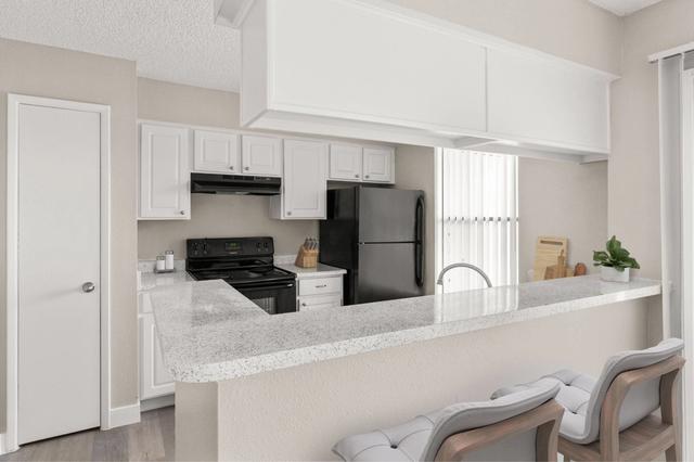 1710 S Gilbert Rd #2121, Mesa, AZ 85204