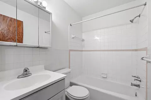 4601 Shoreline Dr #101, Spring Park, MN 55384 photo 9