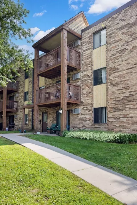 4601 Shoreline Dr #101, Spring Park, MN 55384 photo 16