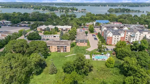 4601 Shoreline Dr #101, Spring Park, MN 55384 photo 13