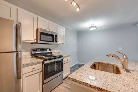 8200 Worthington Galena Rd #1645, Westerville, OH 43081