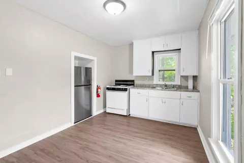 2321 Iowa St # 4, Cedar Falls, IA 50613