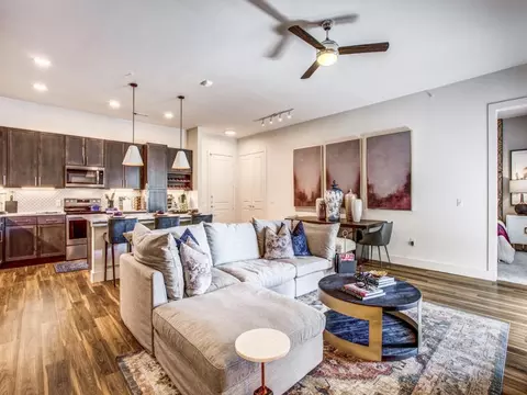3900 W Northwest Hwy #4102, Dallas, TX 75220